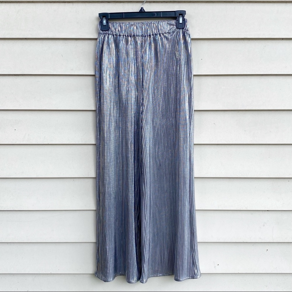 Lovers + Friends | Hank Pants in Dark Silver XS Cropped - Picture 3 of 8
